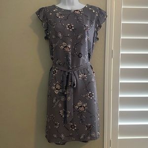 Loft beautiful dress with flowers and tie waist